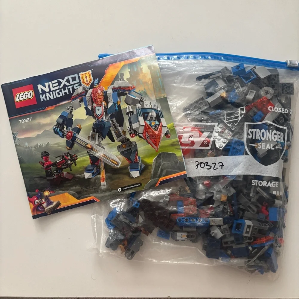 Lego 70327 Blue and Gray Building Set Nexo Knights